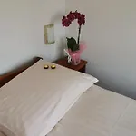 Dom Pod Tujami 3*