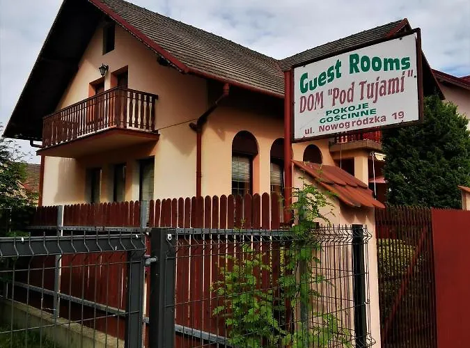 Dom Pod Tujami Bed & Breakfast Cracovia
