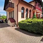 Bed and Breakfast Dom Pod Tujami 3*