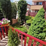 Dom Pod Tujami Отель типа 