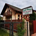 Dom Pod Tujami Bed and Breakfast Krasków