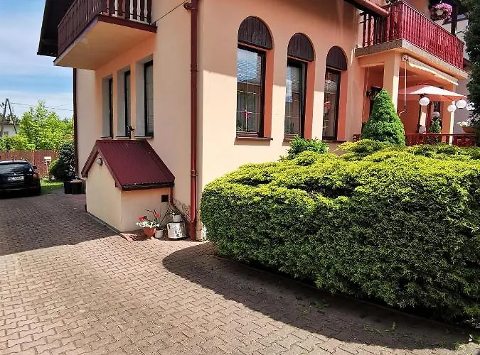 Bed and breakfast Dom Pod Tujami 3*