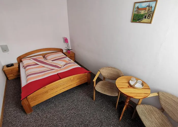 Dom Pod Tujami Bed and breakfast 3*