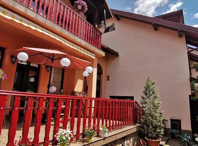 Dom Pod Tujami 3* Kraków